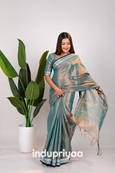 Indupriyaa C Green Temple Designe Handloom Tissue Cotton Saree
